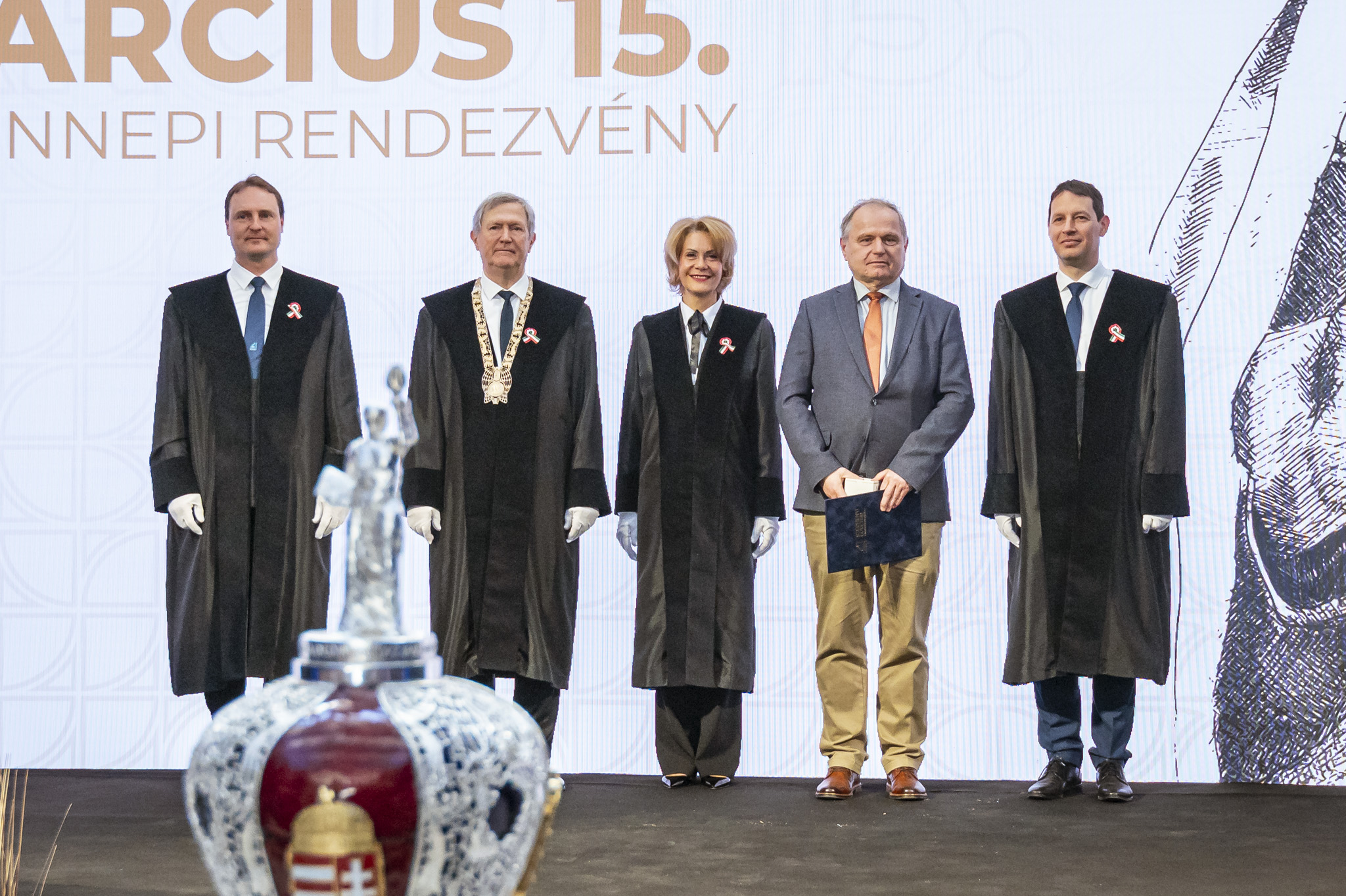 Gallery of award recipients: The ceremony also provided an opportunity to present the prestigious recognitions of Széchenyi István University. (Photo: András Adorján, Gergely Nagy / Széchenyi István University)